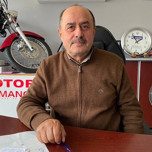 Antalya'da iş yerinden hırsızlık güvenlik kamerasına yansıdı