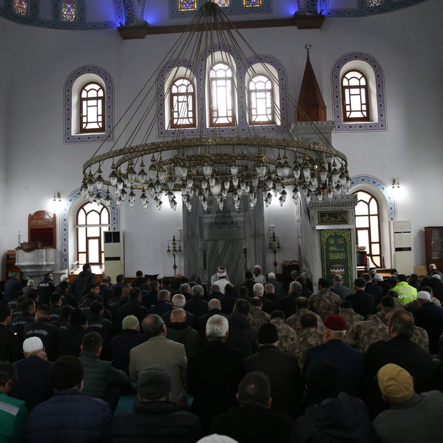 Rize'de şehit Em­ni­yet Mü­dü­rü Altuğ Verdi için mevlit okutuldu