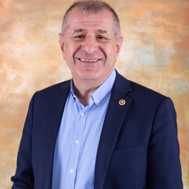 Ümit Özdağ'a hakaret ettiği iddiasıyla yargılanan sanığa para cezası