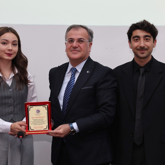 Hacılar Belediye Başkanı Özdoğan, gençlerle buluştu