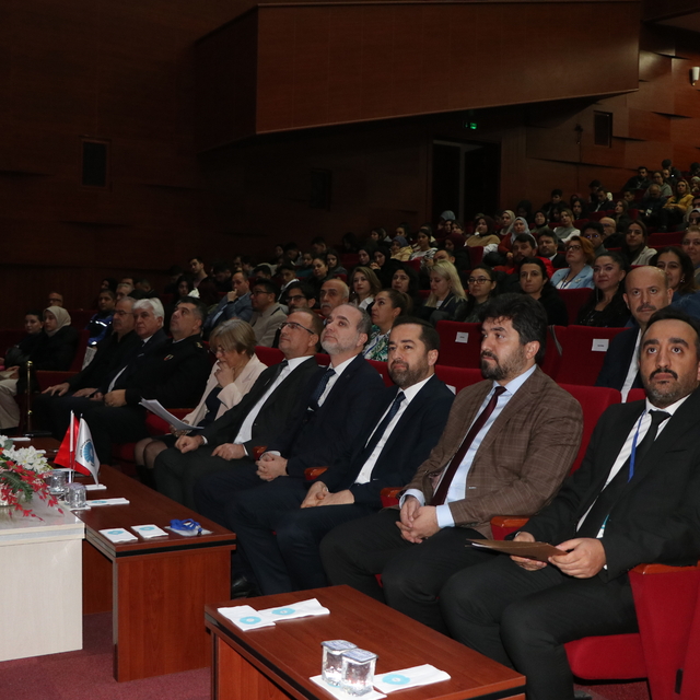 Niğde'de "Toplumsal Katkı ve Üniversite Toplum İş Birliği Çalıştayı" düzenl...