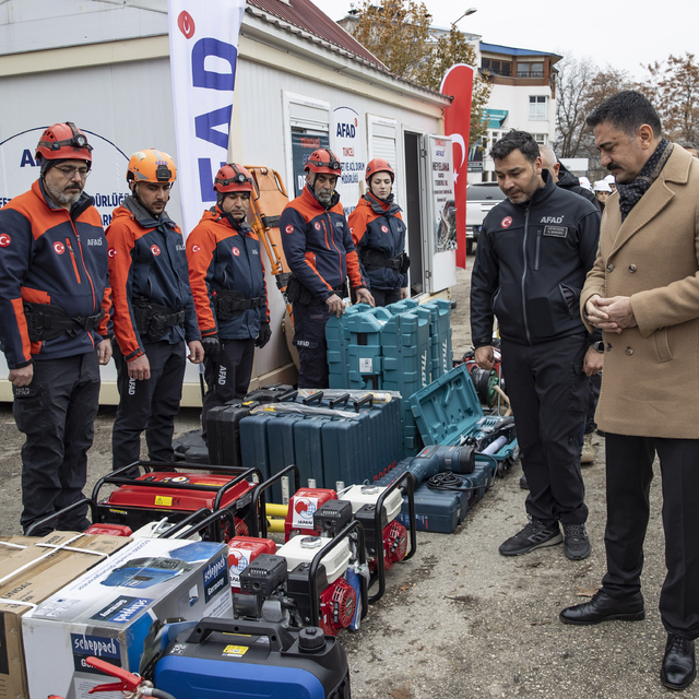 Tunceli'de olası afet ve acil durumlar için müdahale konteynerleri kuruldu