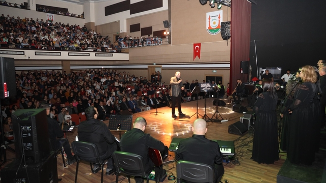 Antakya Medeniyetler Korosu, Şanlıurfa'da konser verdi