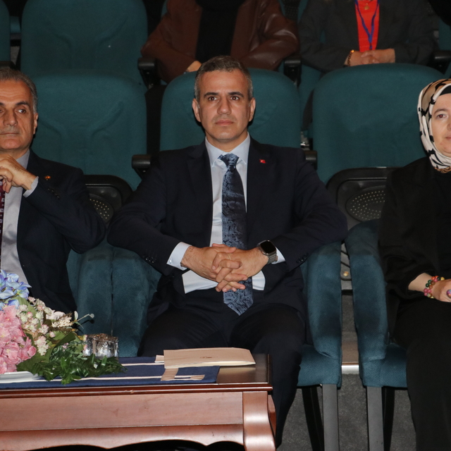 "12. Ulusal Katı Atık Yönetimi Kongresi" Sakarya'da başladı