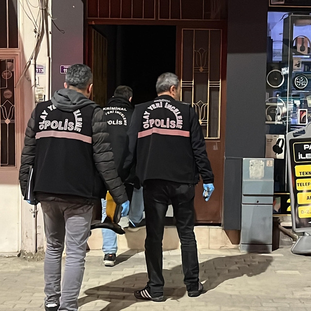 Balkondan ateş edip çay ocağındaki husumetlisini vuran şüpheli adli kontrol...