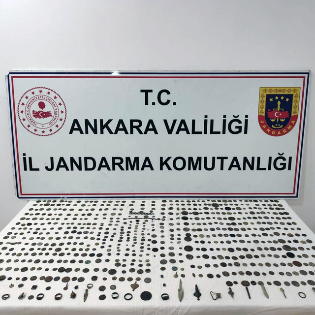 Başkentte tarihi eser kaçakçılığı yaptığı iddia edilen 2 şüpheli yakalandı