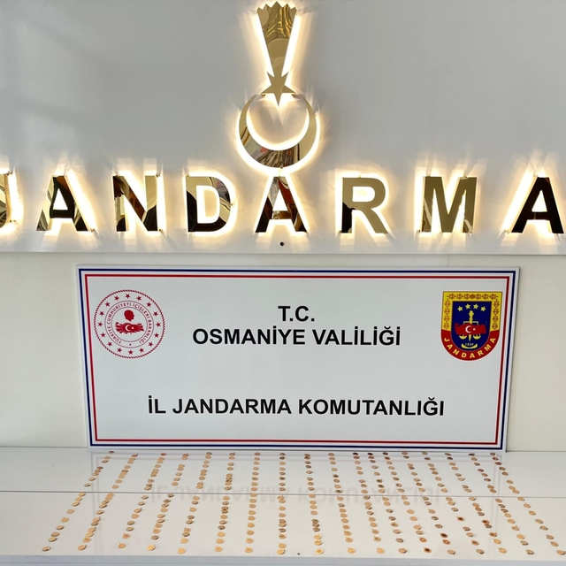Osmaniye'de izinsiz basıldığı belirlenen 310 çeyrek altın ele geçirildi
