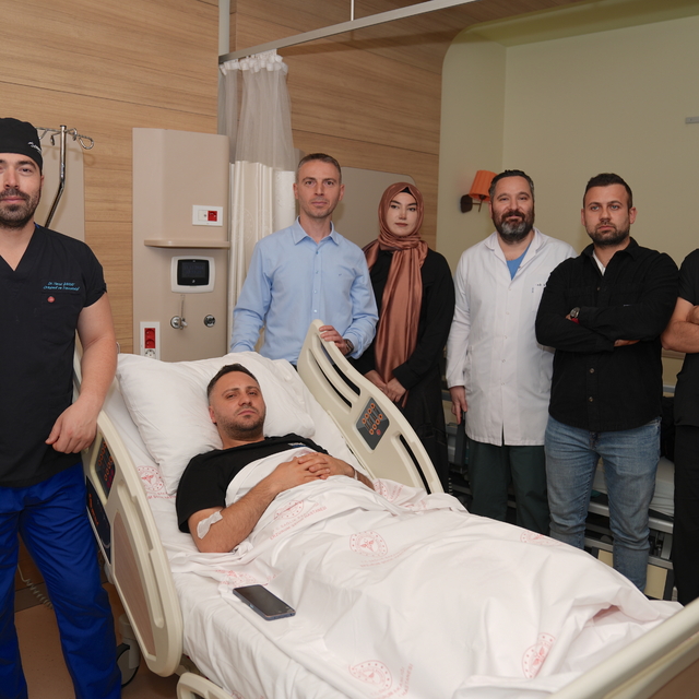 Spor uzmanının kalça eklemindeki sıkışma Erzurum Şehir Hastanesi'nde kapalı...