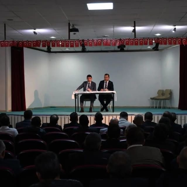 Alaçam'da muhtarlar toplantısı yapıldı