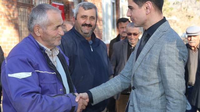 Taşova Kaymakamı Kartal, köy ziyaretlerine devam ediyor