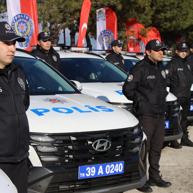Kırklareli'nde yeni polis araçları törenle hizmete alındı