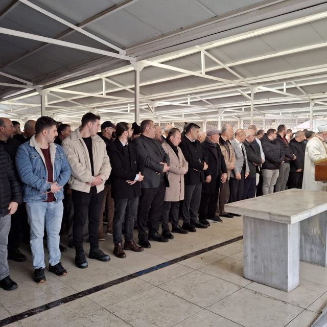 İzmir'de iş kazasında ölen gencin cenazesi memleketi Kocaeli'de defnedildi