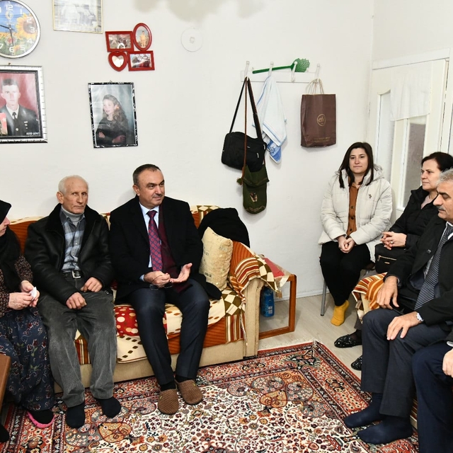 Tekirdağ Valisi Soytürk'ten şehit ailesine ziyaret