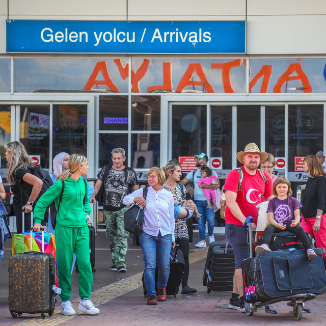 Antalya, 10 yılda 112 milyon 722 bin turist ağırladı