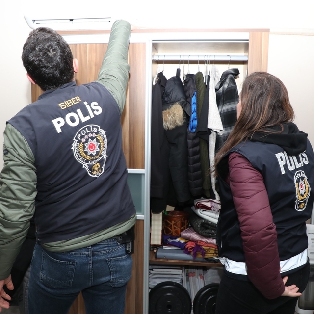 Mersin merkezli dolandırıcılık operasyonunda 15 zanlı yakalandı