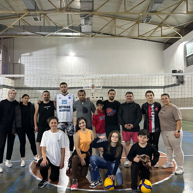 Çukurova Efes Spor Kulübü yetişkin voleybolu etkinlikleri düzenlemeye başla...