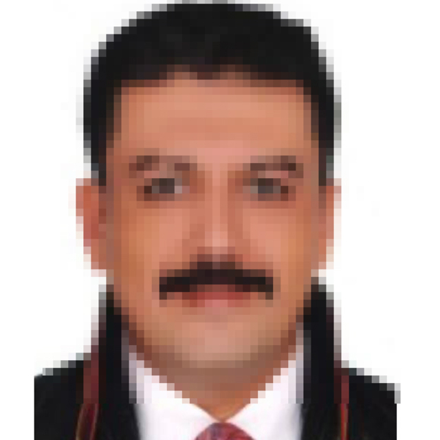 'Hakime rüşvet vereceğim' yalanı ile müvekkilini dolandırmış