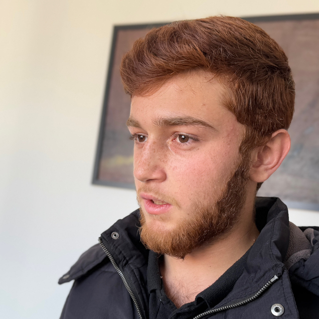 Konya'da yaşayan Suriyeli Enes, Sednaya Hapishanesi'ndeki babasından haber...