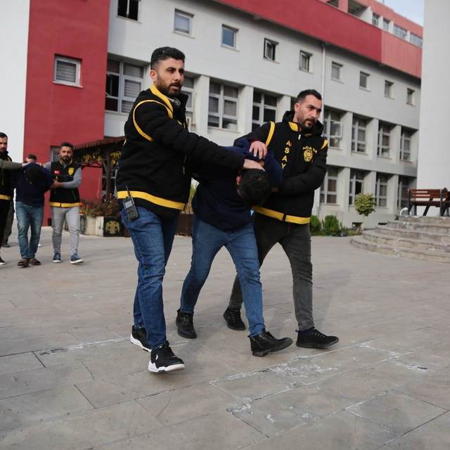 Sosyal medyadan ulaştıkları Mehmet'i tanışma bahanesiyle çağırıp, öldürmüşl...