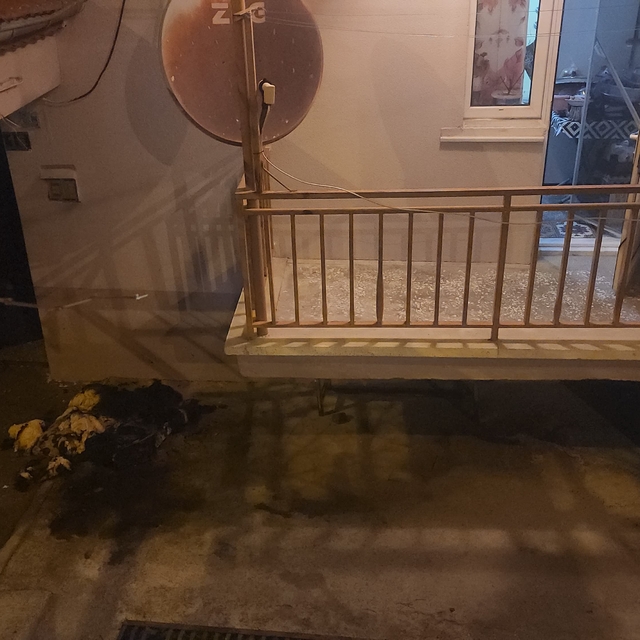 Yangında dumandan etkilenen 2 kişi hastaneye kaldırıldı