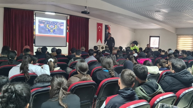 Elazığ'da Kariyer Günleri programı düzenlendi
