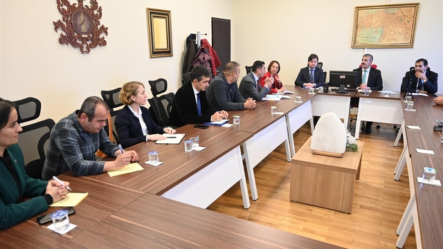 ÇAKÜ Rektörü Çiftçi, Şabanözü MYO akademisyenleriyle bir araya geldi