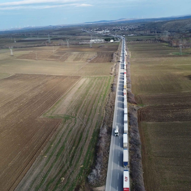 Hamzabeyli Sınır Kapısı'nda 31 kilometre TIR kuyruğu