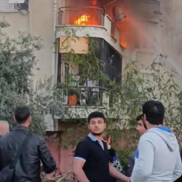 Evini yakan oğlunun uyuşturucudan kurtarılması isteyen anne gözyaşı döktü