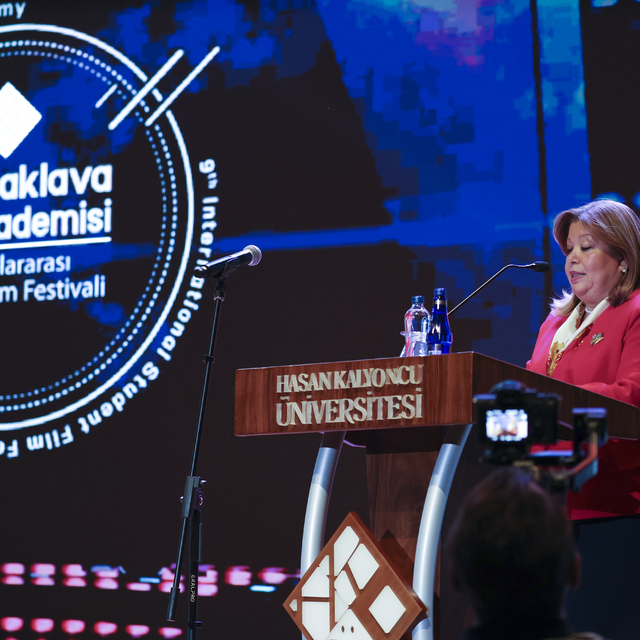 "Altın Baklava Film Akademisi 9. Uluslararası Öğrenci Film Festivali" ödüll...