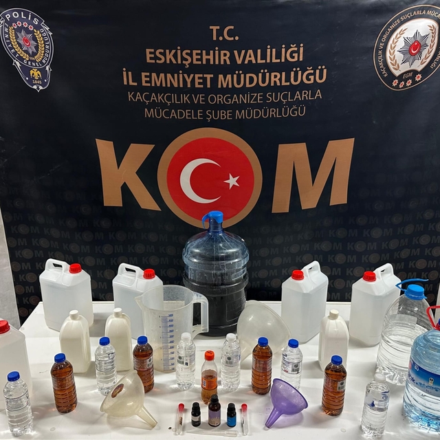 Eskişehir'de kaçak ve sahte alkol operasyonunda 3 şüpheli yakalandı