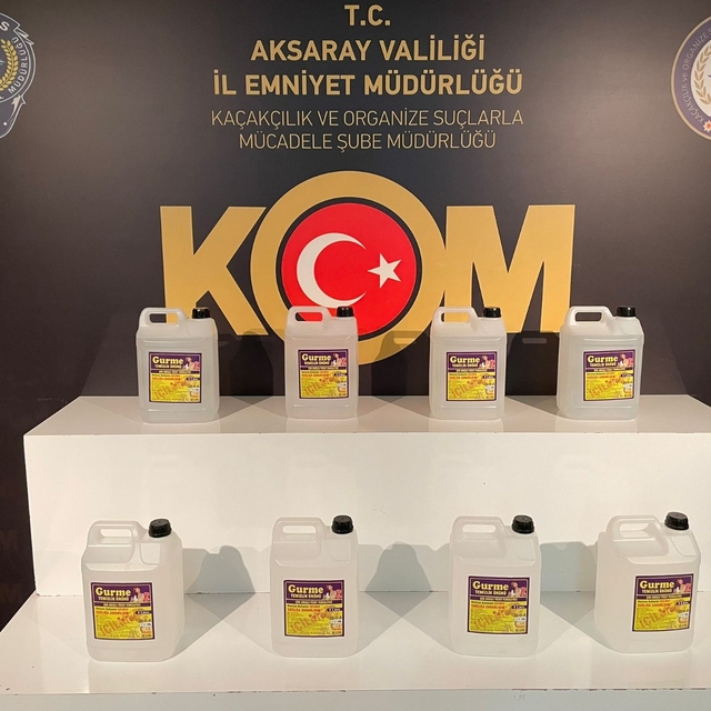 Aksaray'da sahte alkol operasyonunda 3 şüpheli yakalandı