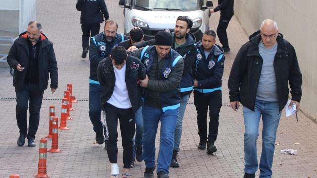 2 kardeşin öldürülmesi davasında tutuklu sanığa haksız tahrik indirimiyle 25 yıl hapis