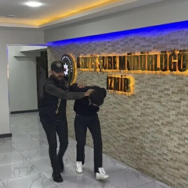 Araçta tartıştığı arkadaşını öldüren şüpheli tutuklandı