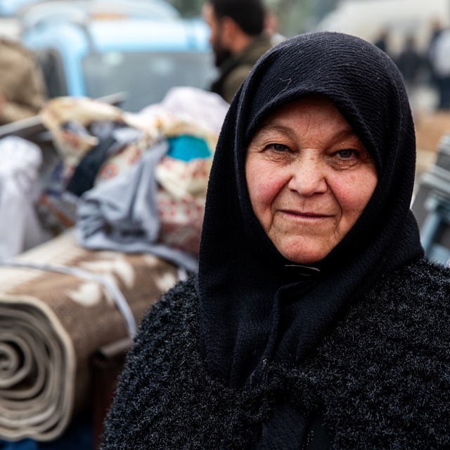 Yıllardır görmediği babasına kavuşmak için Cilvegözü Gümrük Kapısı'ndan geç...