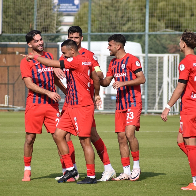 Altınordu evinde lider Sarıyer'le karşılaşıyor