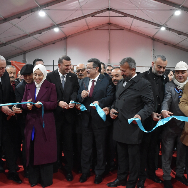 "1. Uluslararası Trabzon Marka Ürünleri Fuarı"nın açılışı yapıldı