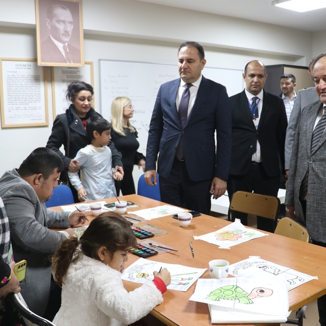 Seyhan'da özel gereksinimli çocuklara etkinlik