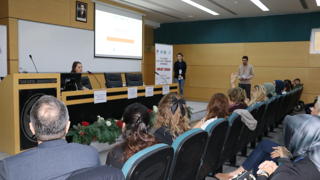 Sakarya'da düzenlenen "12. Ulusal Katı Atık Yönetimi Kongresi" sona erdi