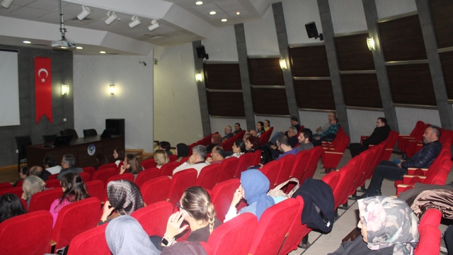 Sakarya'da aile hekimlerine yönelik eğitim düzenlendi