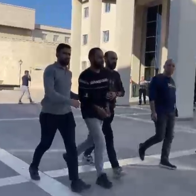 Eşini boğarak öldüren şüpheli adliyede