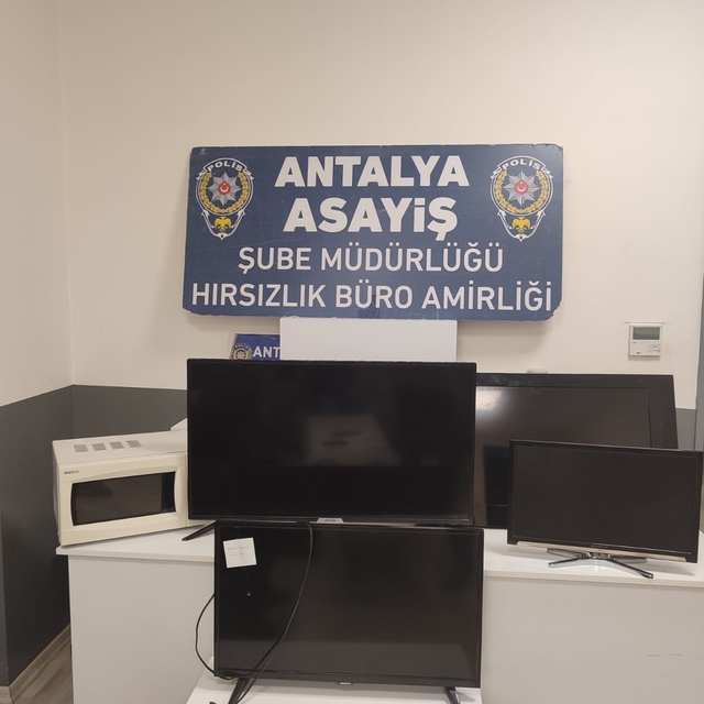 Antalya'da ikinci el eşya alım ve satımı yapan işletmelere yönelik denetim...