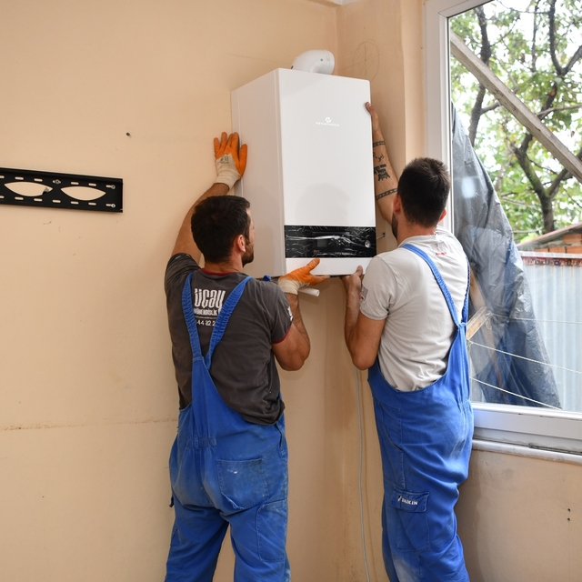 Samsun'da hava kalitesini arttırmak için sobalı evlere doğal gaz sistemi ku...