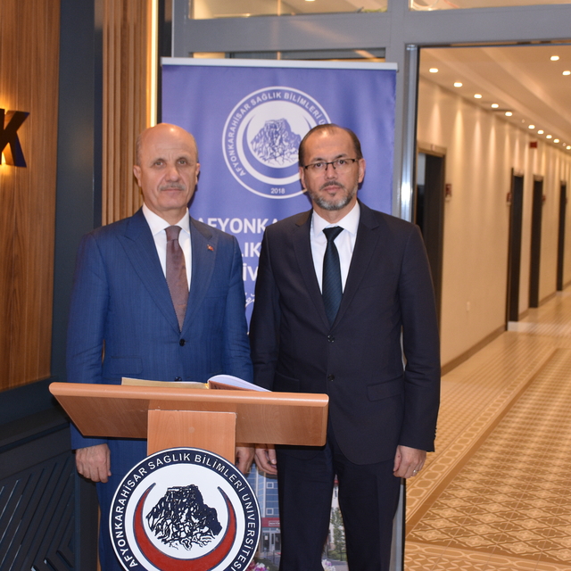 YÖK Başkanı Özvar, AFSÜ'yü ziyaret etti