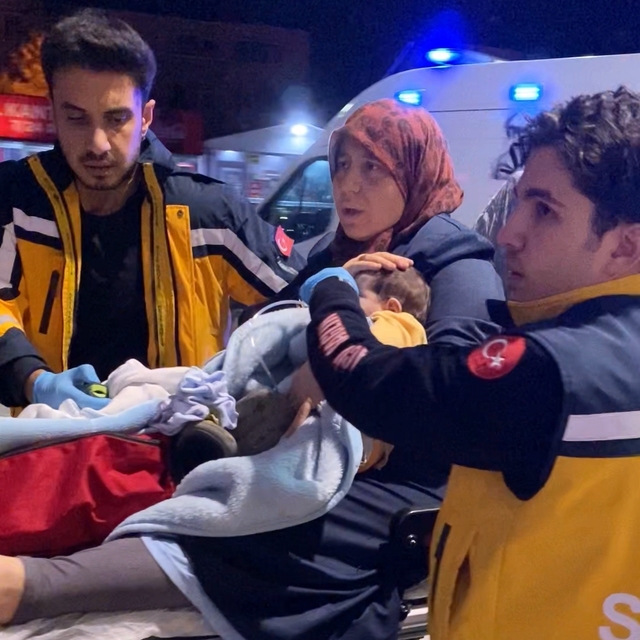 Nefes borusuna mama kaçan 1,5 aylık bebek kurtarıldı