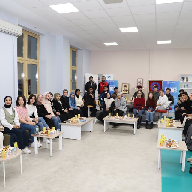 Amasya Üniversitesi Rektörü Turabi öğretmen adayları ile bir araya geldi