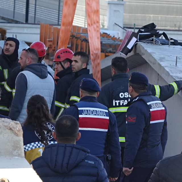 Üzerine beton blok düşen işçi öldü