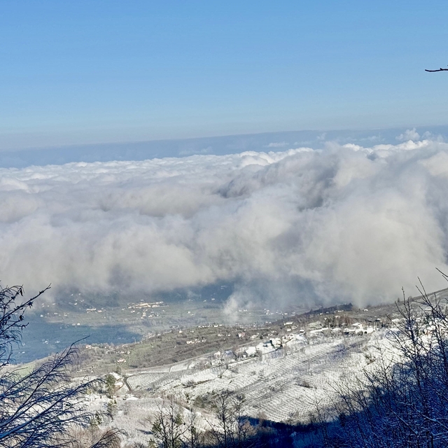 Düzce'nin yüksek kesimlerine kar yağdı