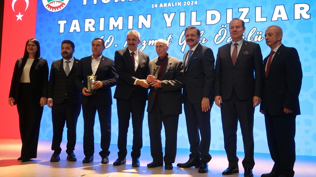TOBB Başkanı Hisarcıklıoğlu, Edirne'de "Tarımın Yıldızları Ödülleri" programında konuştu:
