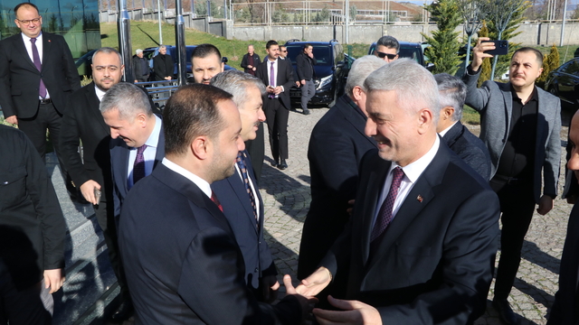 Ticaret Bakanı Bolat, AK Parti Çankırı İl Kongresi'nde konuştu: