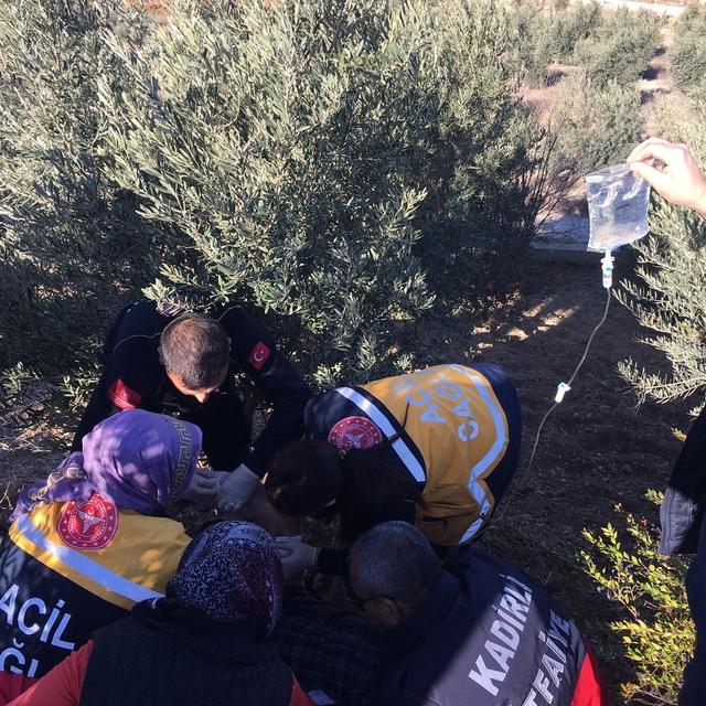 Osmaniye'de bacağını çapa makinesine kaptıran kişi yaralandı